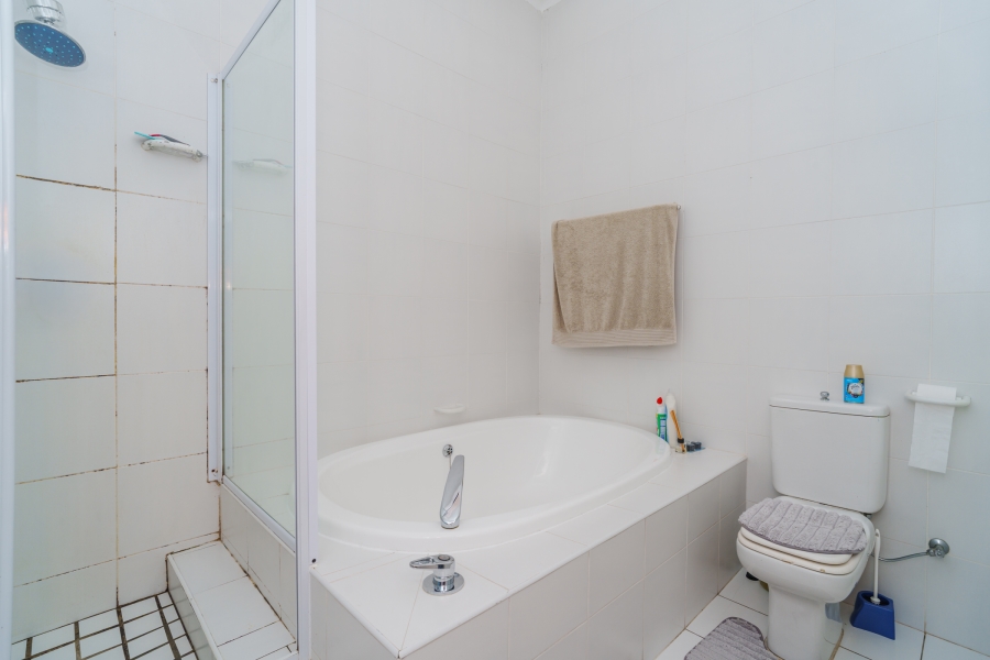 4 Bedroom Property for Sale in Northshore Western Cape